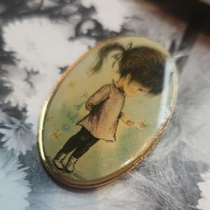 Vintage Brooch with Girl Illustration in Gold and Cream